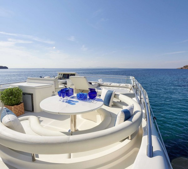 Sun Deck Dining Area