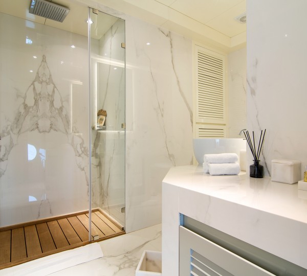 Master Ensuite Bathroom