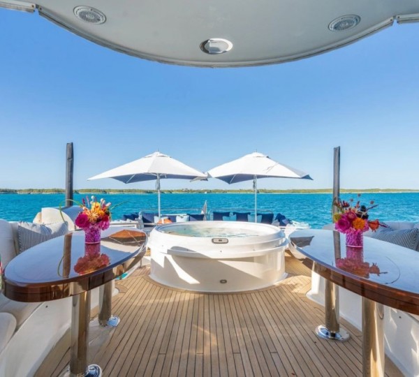 Exterior Sunbathing Area