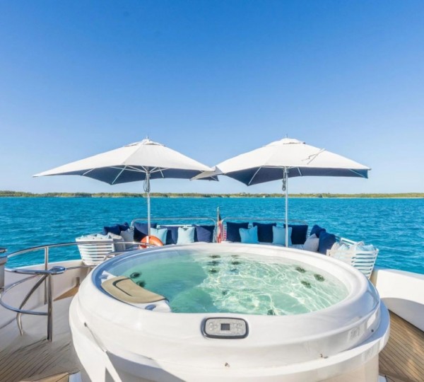 Exterior Sunbathing Area