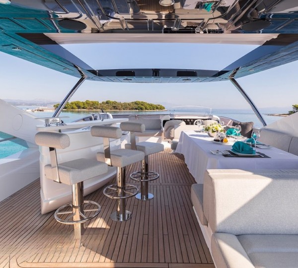 Exterior Relaxation Area With Dining