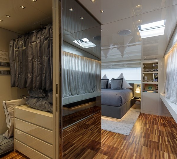 Master Cabin With Walk In Wardrobe