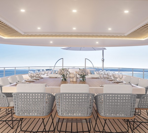 Alfresco Dining On Sun Deck