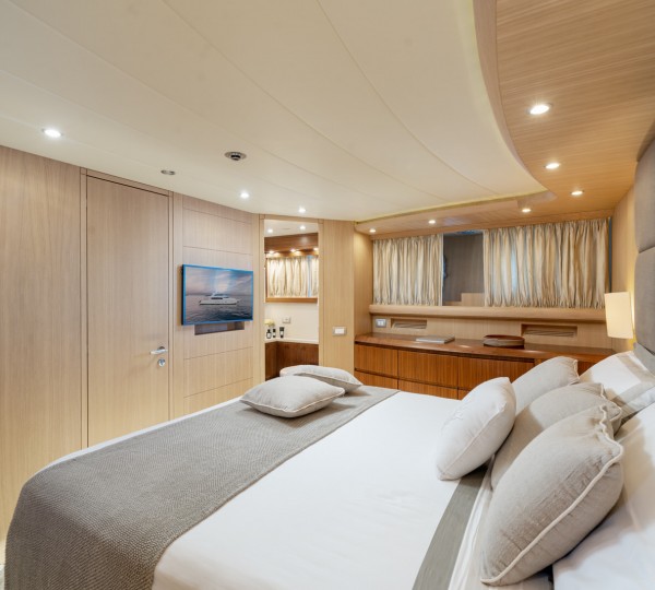 Double Cabin For Guests