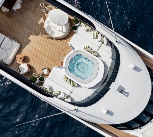 Exterior Sunbathing Area