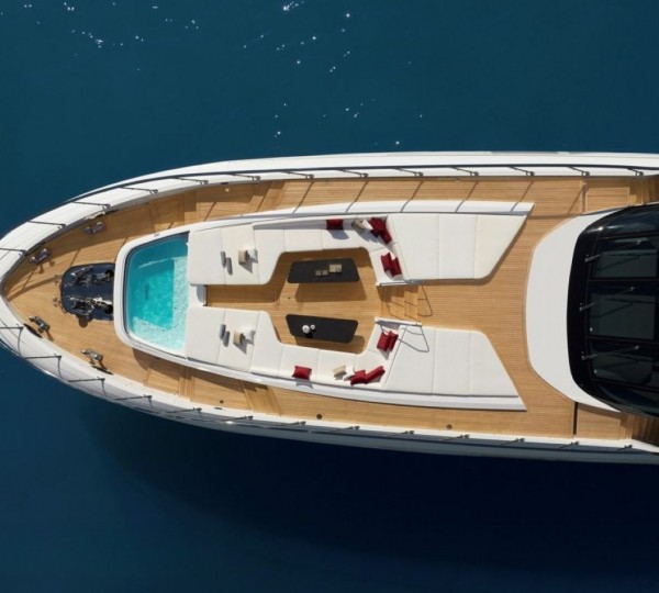 Exterior Sunbathing Area