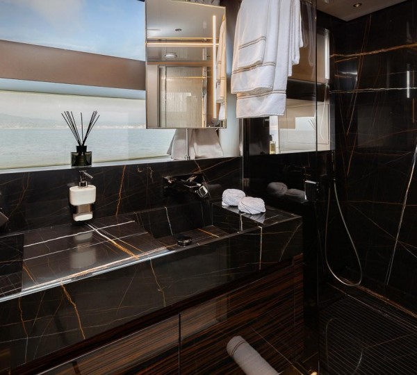 Master Ensuite