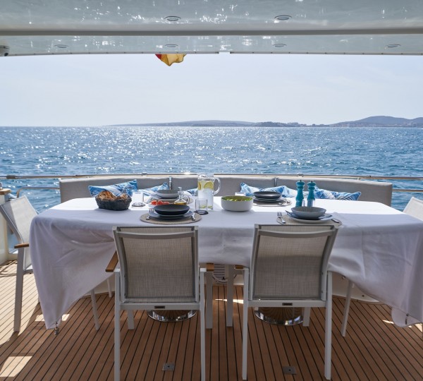 Main Deck Aft Dining