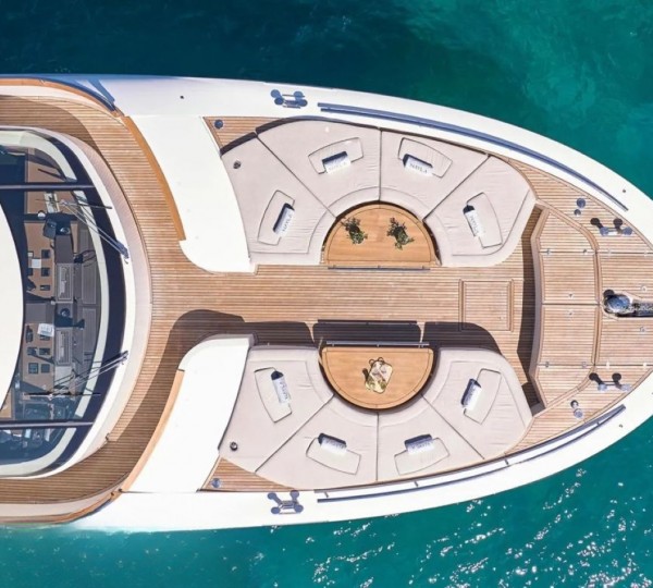 Foredeck Relaxation Area