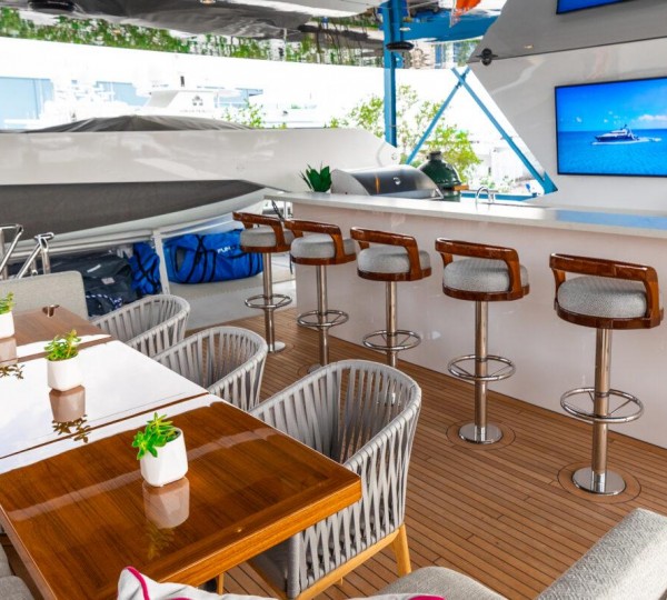 Sun Deck Dining And Bar