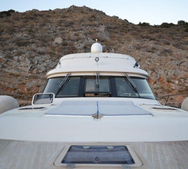 Forward Sunbathing Area