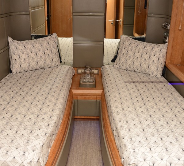 Well appointed twin cabin