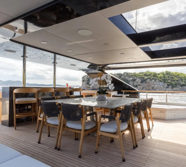 Exterior Dining Area