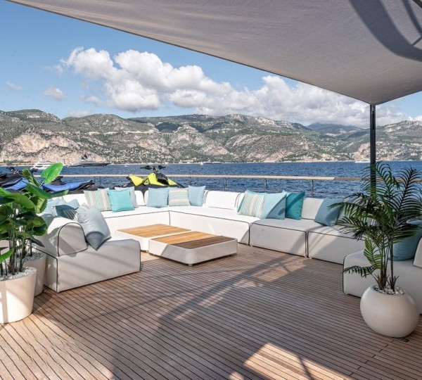 Exterior Relaxation Area