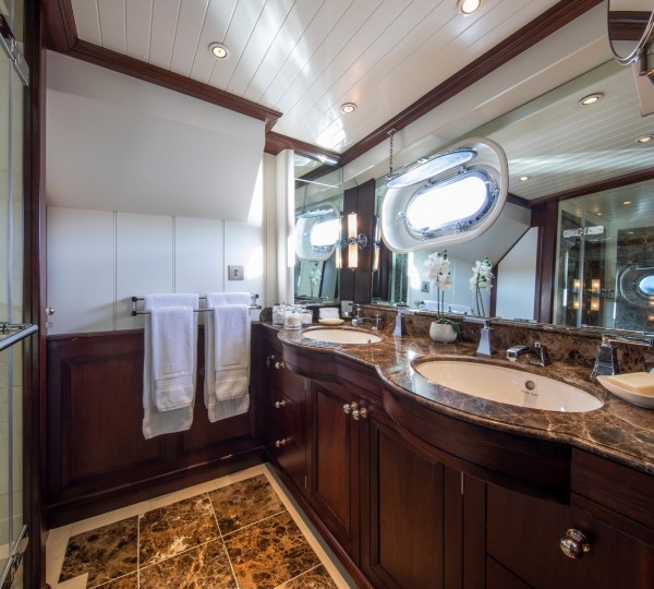 Master Ensuite Bathroom