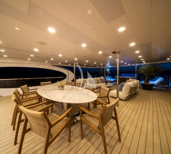 Dining With Sea Views 01