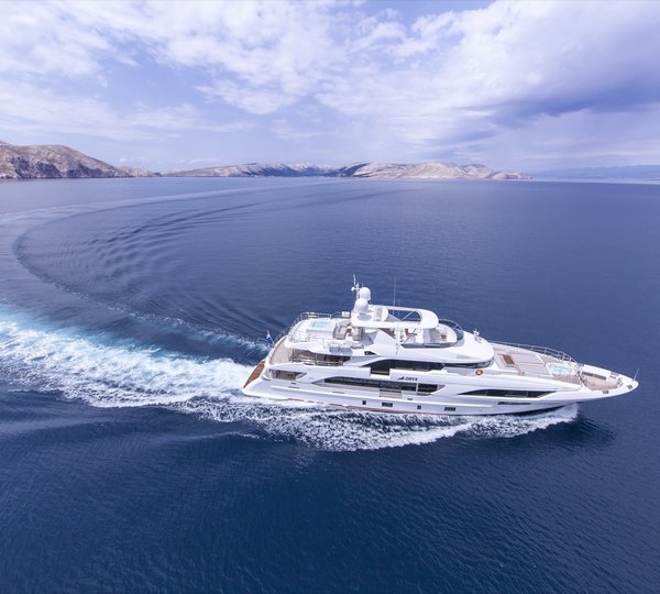 Aerial View - Cruising