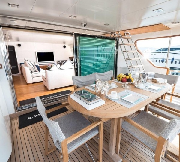 Exterior Dining Area