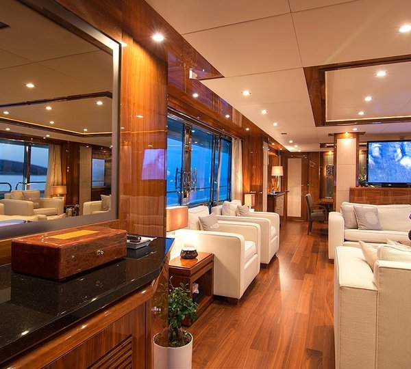 Main Salon View Forward