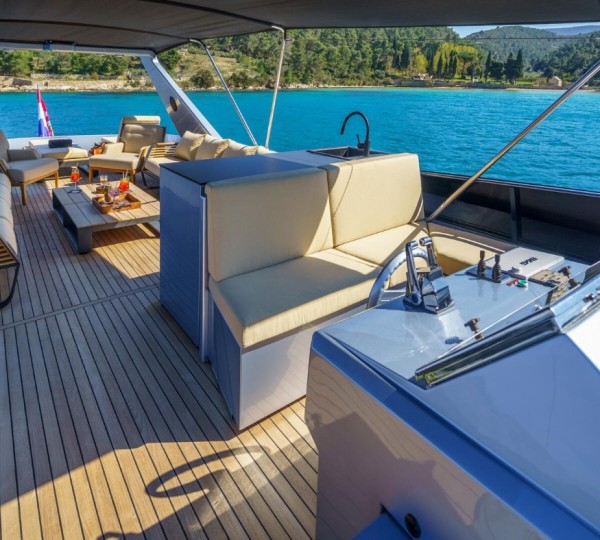 Exterior Relaxation Area