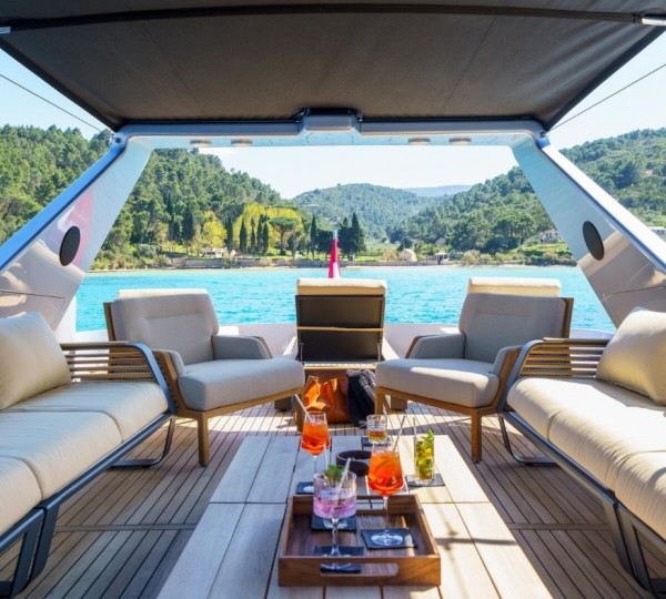 Exterior Relaxation Area