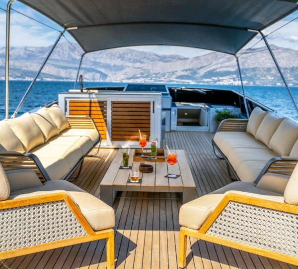 Exterior Relaxation Area