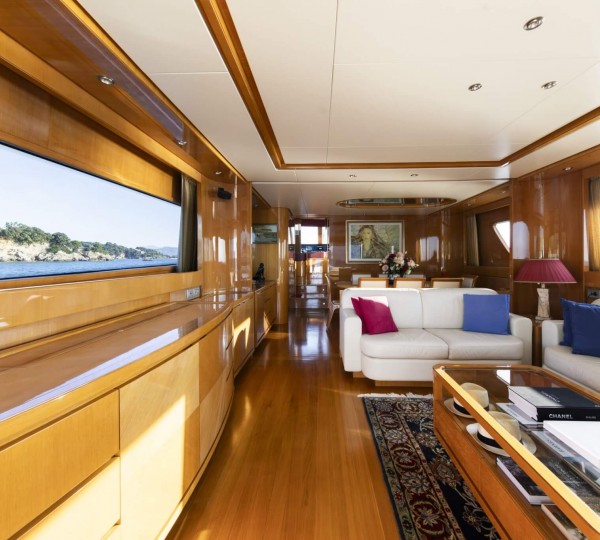 Main Salon View Forward