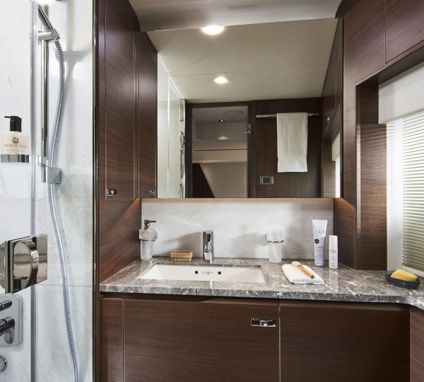 Guest Ensuite (sistership)