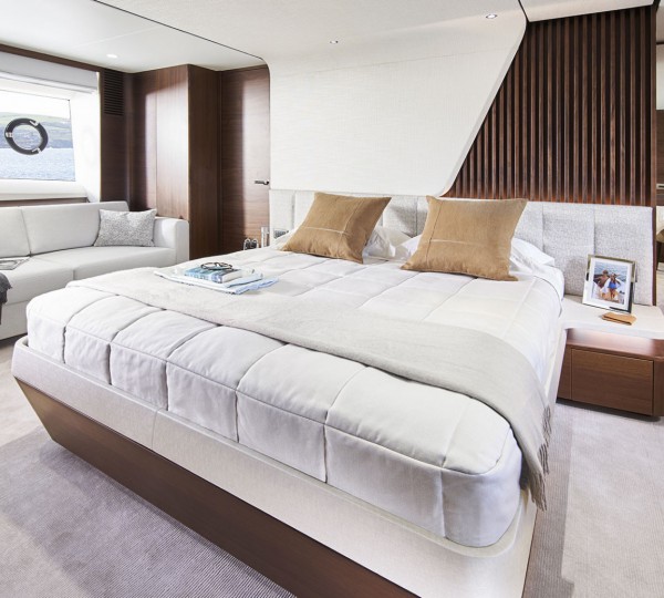 Master Suite (sistership)