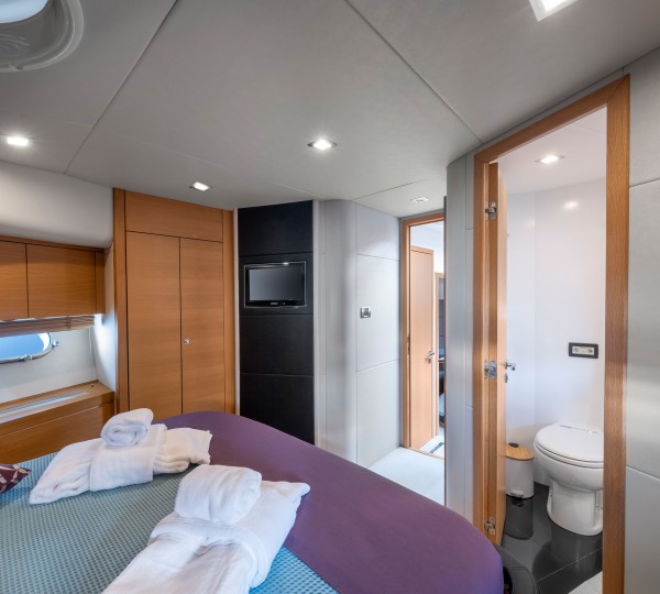 Double Cabin