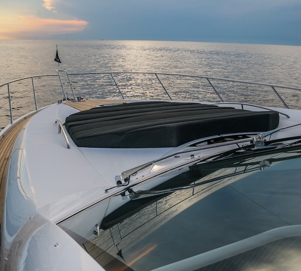 Forward Bow Sun Pads