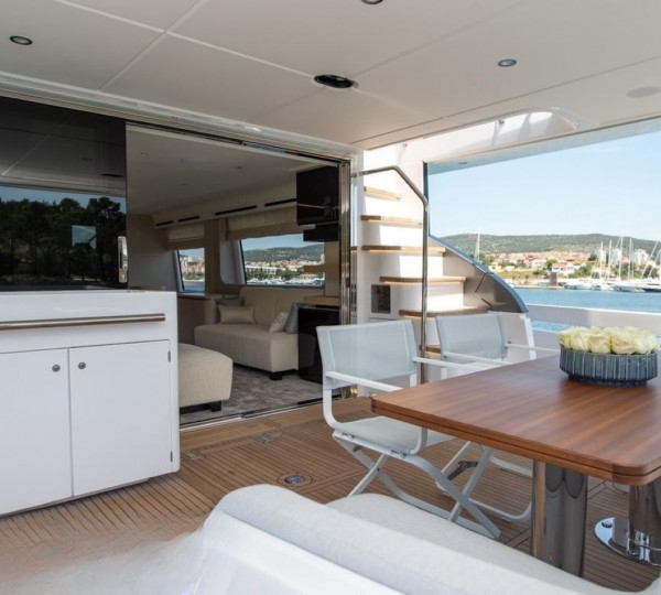 Exterior Relaxation Area