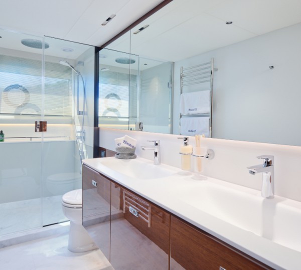 Master Ensuite Bathroom