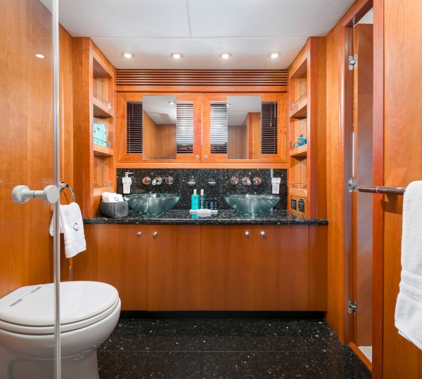 Master Ensuite Bathroom