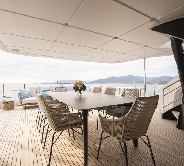 Main Deck Dining