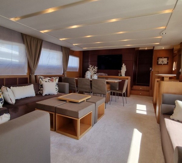 Main Salon View Forward