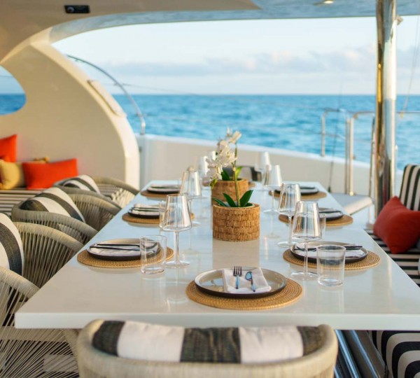 Main Deck Aft Dining