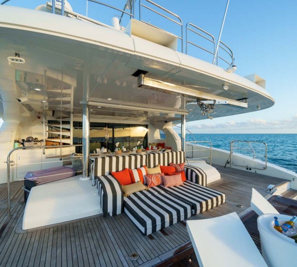 Main Deck Aft Sun Pads