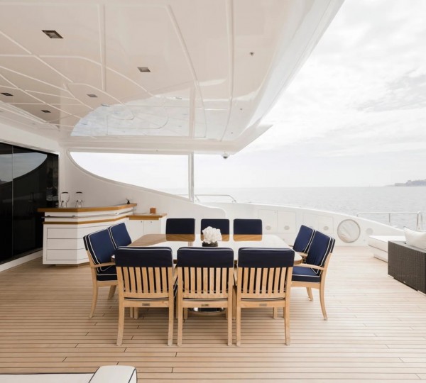 Main Deck Aft Dining