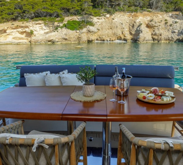 Exterior Dining Area