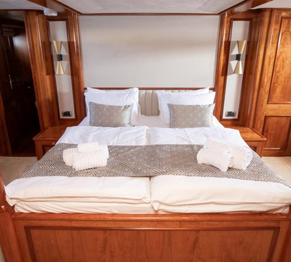 Full beam master suite