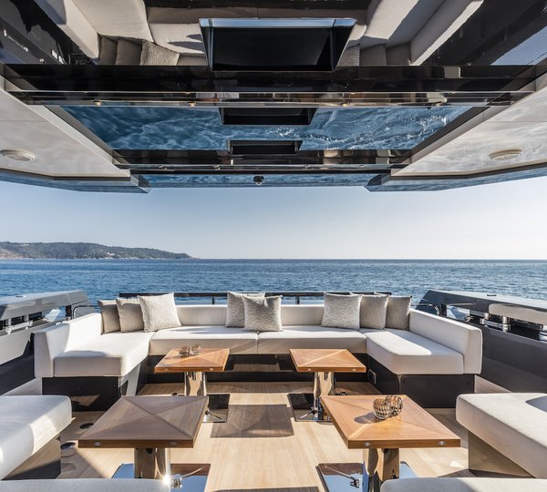 Aft Deck Seating