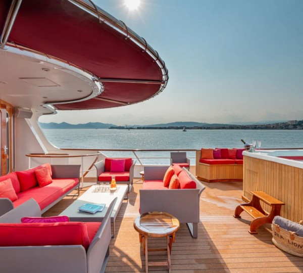 Exterior Relaxation Area