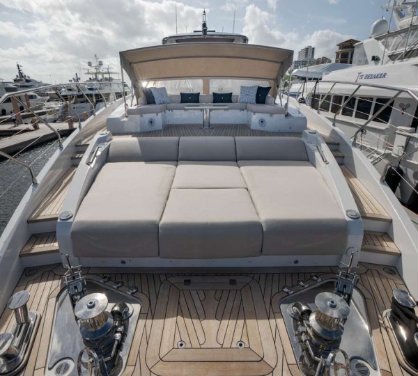 Foredeck sun pads