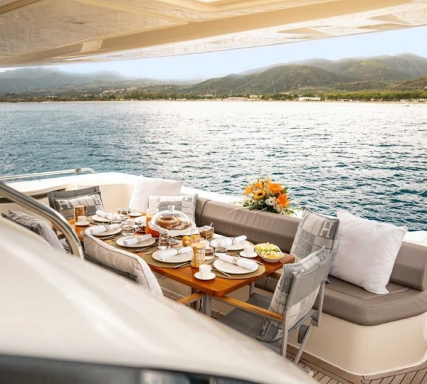 Exterior Relaxation Area With Dining