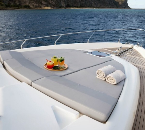 Foredeck Relaxation Area