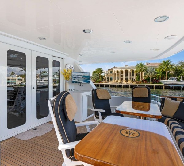 Aft Deck Alfresco Dining