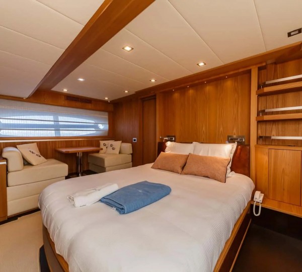 Master Cabin With Seating Area