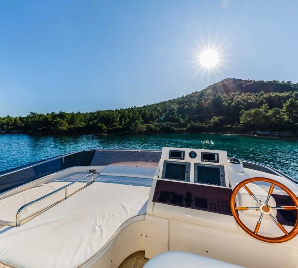 Flybridge Sunbathing