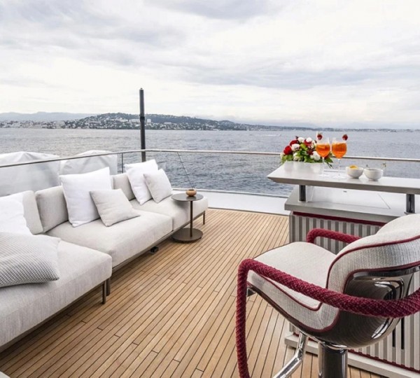 Exterior Relaxation Area